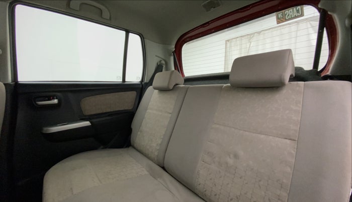 2015 Maruti Wagon R 1.0 VXI, Petrol, Manual, 38,487 km, Right Side Rear Door Cabin
