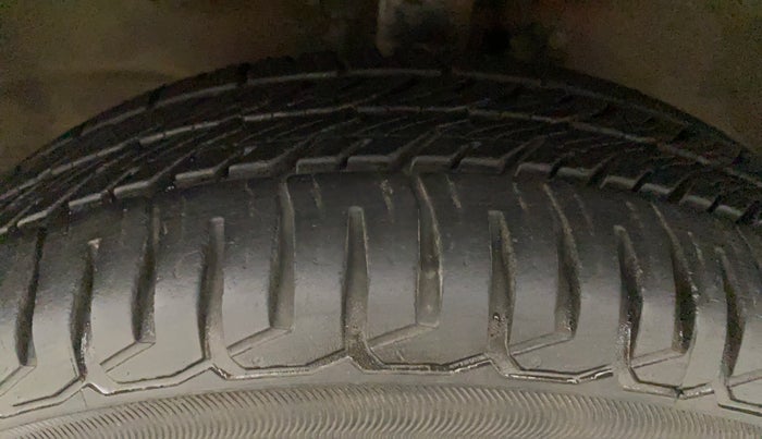 2015 Maruti Wagon R 1.0 VXI, Petrol, Manual, 38,487 km, Left Front Tyre Tread