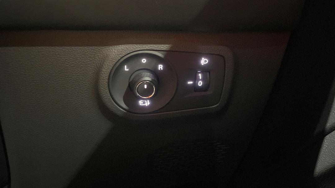 2023 MG ZS EV Long Range, Automatic, 37017 km, Utility Switches/Buttons