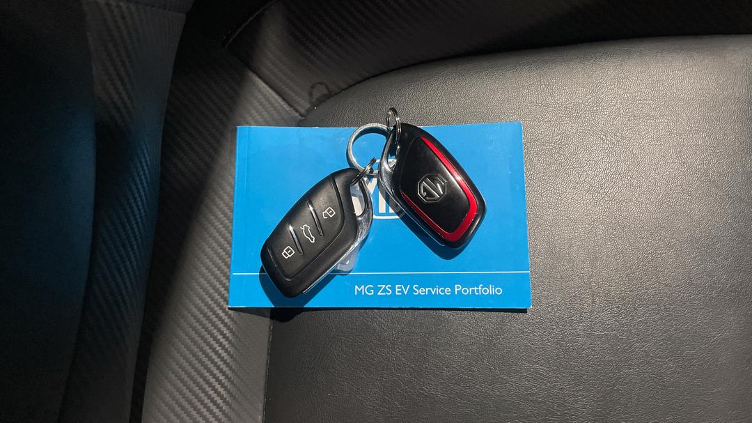 2023 MG ZS EV Long Range, Automatic, 37017 km, Key Close-up