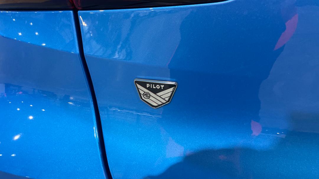 2023 MG ZS EV Long Range, Automatic, 37017 km, Badge (Boot Left Side)