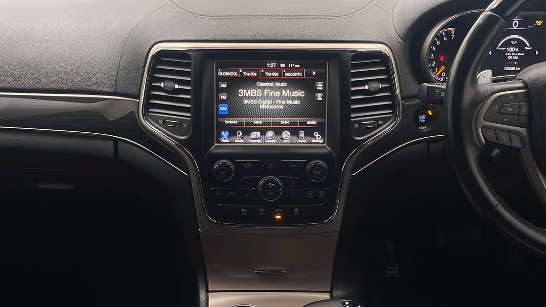 2015 Jeep Grand Cherokee Overland (4x4), Automatic, 102286 km, Center Console