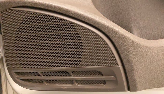 2011 Volkswagen Vento HIGHLINE DIESEL 1.6, Diesel, Manual, 63,036 km, Speaker