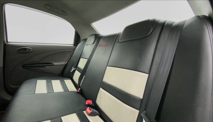 2011 Toyota Etios G, Petrol, Manual, 48,236 km, Right Side Rear Door Cabin