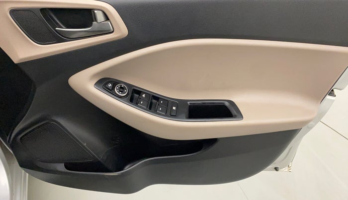 2016 Hyundai Elite i20 ASTA 1.2 (O), Petrol, Manual, 43,741 km, Driver Side Door Panels Control