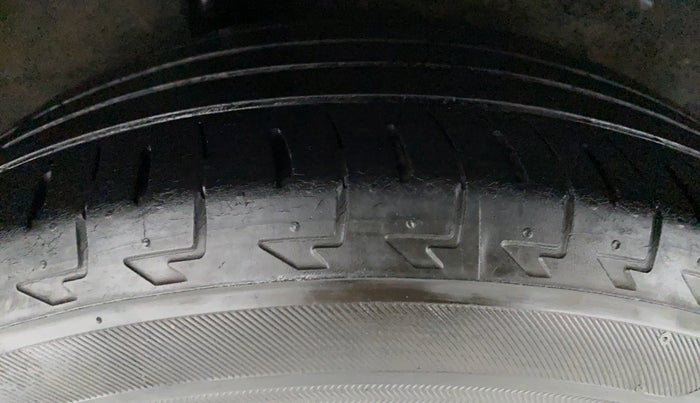 2018 Honda WR-V 1.5 i-DTEC VX MT, Diesel, Manual, 38,333 km, Right Rear Tyre Tread
