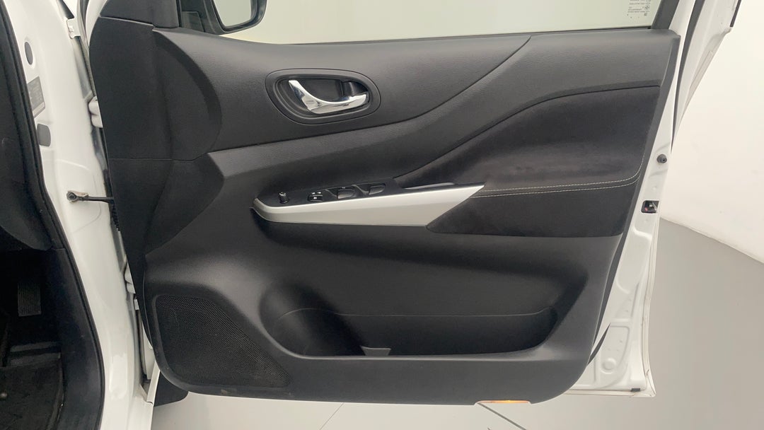 2018 Nissan Navara Rx (4x2), Automatic, 90882 km, Speaker View