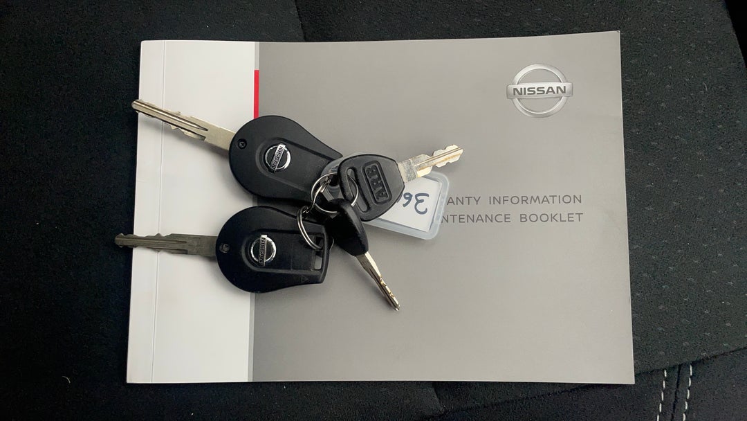 2018 Nissan Navara Rx (4x2), Automatic, 90882 km, Key Close-up