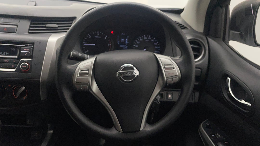 2018 Nissan Navara Rx (4x2), Automatic, 90882 km, Steering Wheel Close-up