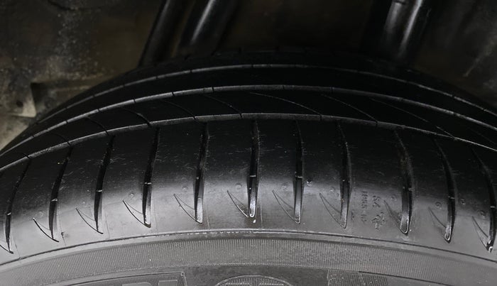 2019 Honda WR-V VX MT EXCLUSIVE EDITION PETROL, Petrol, Manual, 21,770 km, Left Rear Tyre Tread
