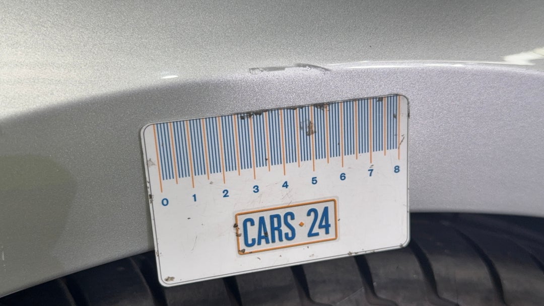 Quarter Panel Front RHS Guard Scratch