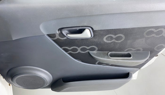 2015 Maruti Alto 800 VXI, Petrol, Manual, 23,377 km, Driver Side Door Panels Control