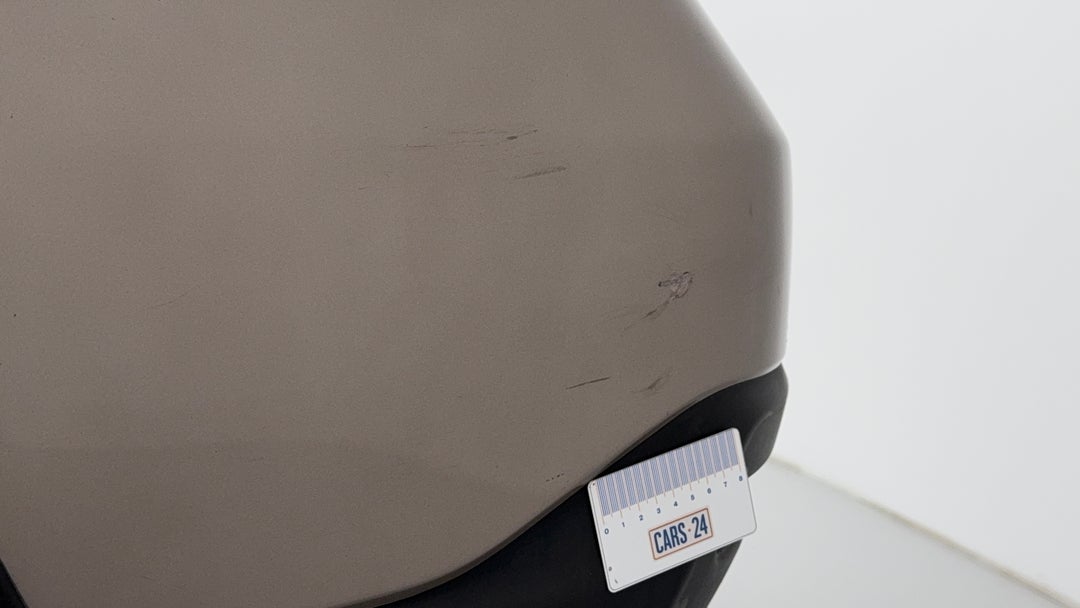 2014 Subaru Forester 2.0xt Premium, Automatic, 111209 km, Bumper Rear Scratch