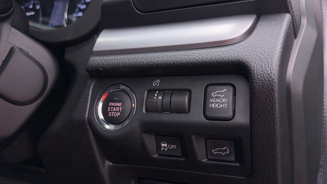 2014 Subaru Forester 2.0xt Premium, Automatic, 111209 km, Utility Switches/Buttons