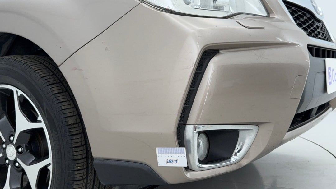 2014 Subaru Forester 2.0xt Premium, Automatic, 111209 km, Bumper Front Scratch