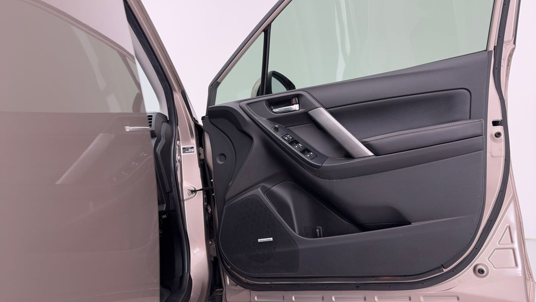 2014 Subaru Forester 2.0xt Premium, Automatic, 111209 km, Speaker View