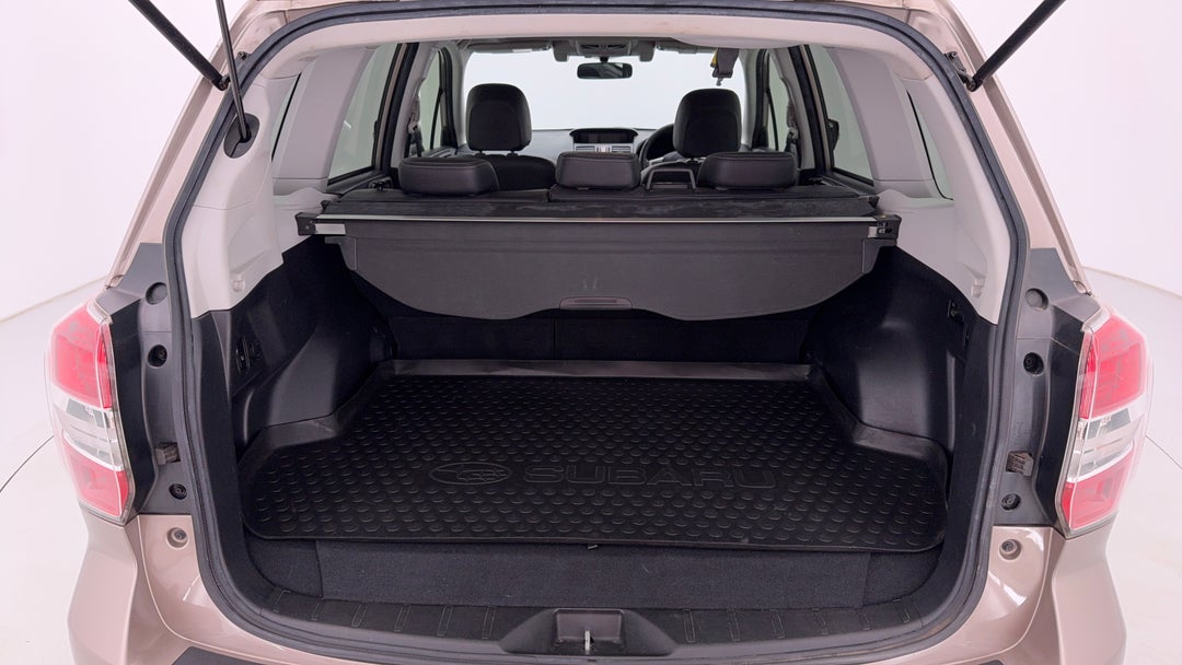 2014 Subaru Forester 2.0xt Premium, Automatic, 111209 km, Boot Inside View