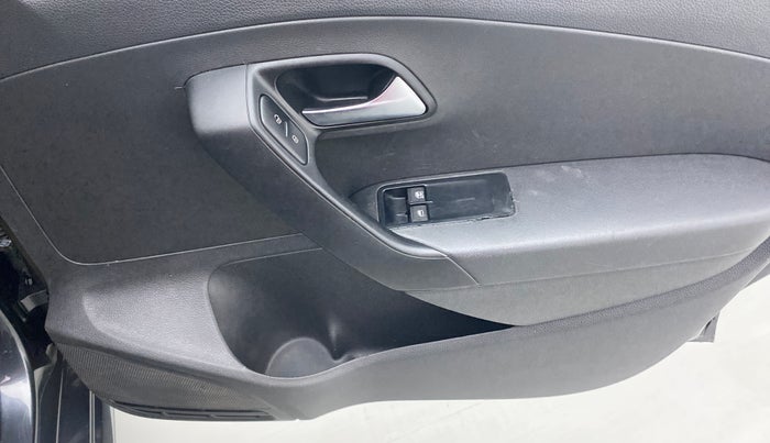 2019 Volkswagen Polo Trendline 1.0 L Petrol, Petrol, Manual, 34,988 km, Driver Side Door Panels Control