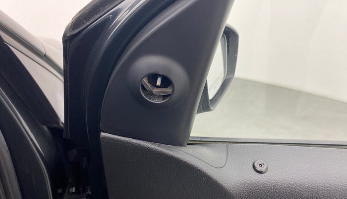 2019 Volkswagen Polo Trendline 1.0 L Petrol, Petrol, Manual, 34,988 km, Right rear-view mirror - ORVM knob broken and not working