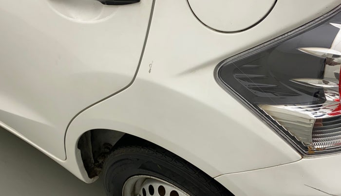 2016 Honda Brio E MT, Petrol, Manual, 59,609 km, Left quarter panel - Minor scratches