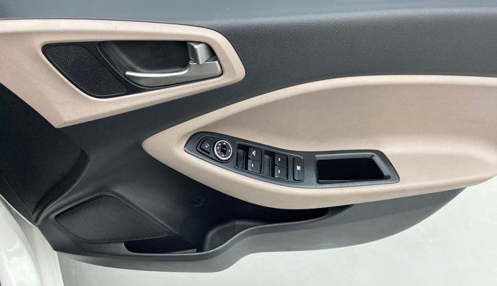 2014 Hyundai Elite i20 SPORTZ 1.2, Petrol, Manual, 76,518 km, Driver Side Door Panels Control