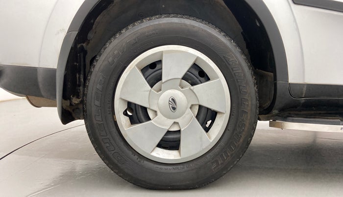 2020 Mahindra XUV500 W7, Diesel, Manual, 57,655 km, Right Rear Wheel