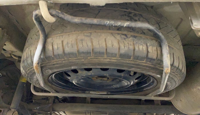 2014 Maruti Ertiga VXI CNG, CNG, Manual, 86,899 km, Spare Tyre
