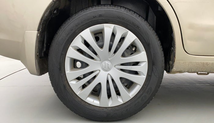 2014 Maruti Ertiga VXI CNG, CNG, Manual, 86,899 km, Right Rear Wheel