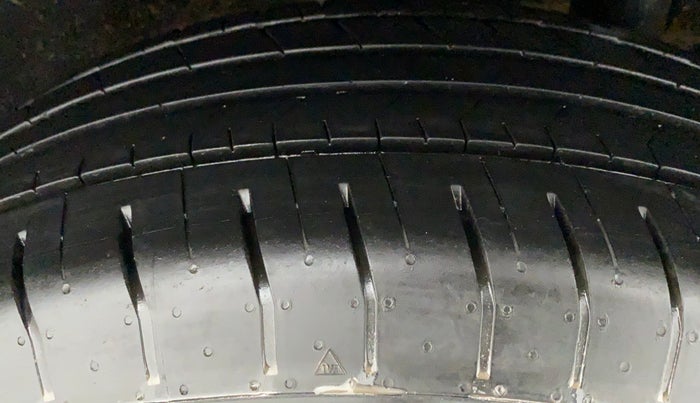 2019 Maruti Vitara Brezza VDI, Diesel, Manual, 81,027 km, Left Rear Tyre Tread