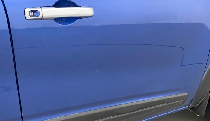 2019 Renault TRIBER RXZ, Petrol, Manual, 41,387 km, Driver-side door - Minor scratches