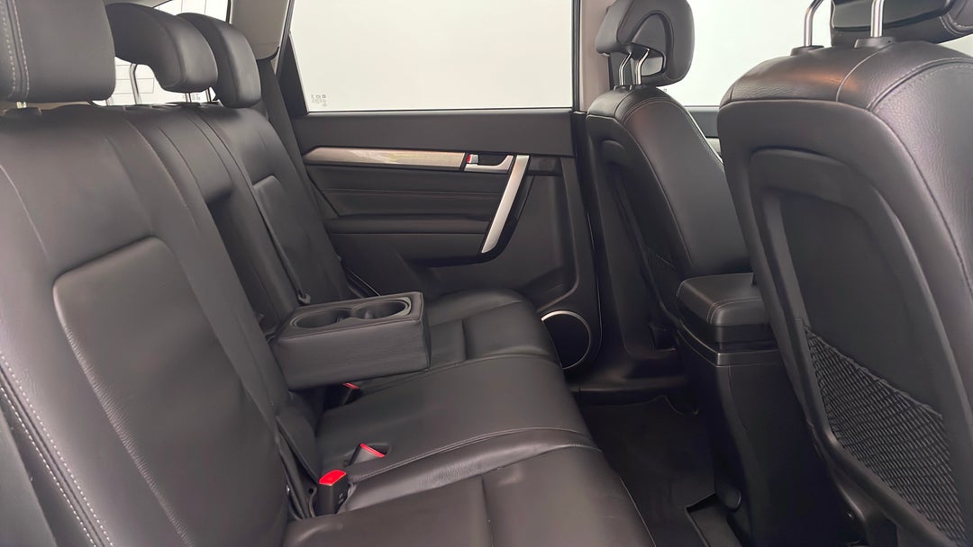 2017 Holden Captiva 7 Ltz (awd), Automatic, 60677 km, Right Side Rear Door Cabin View