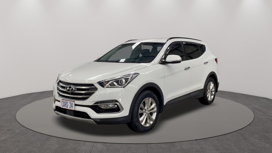 2017 Hyundai Santa Fe Elite Crdi (4x4), Automatic, 121243 km, Left Front Diagonal (45- Degree) View