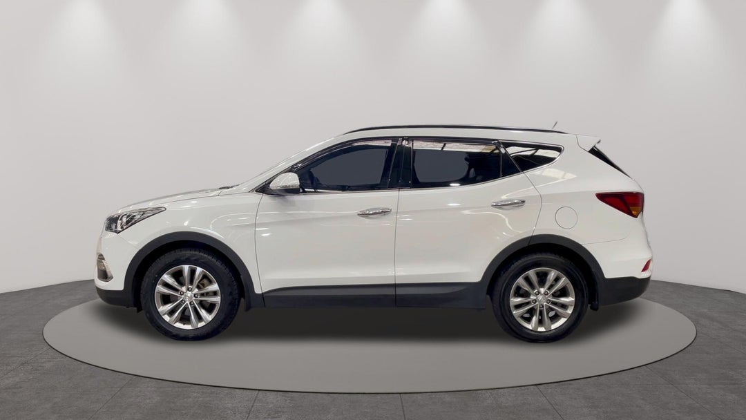 2017 Hyundai Santa Fe Elite Crdi (4x4), Automatic, 121243 km, Left Side View