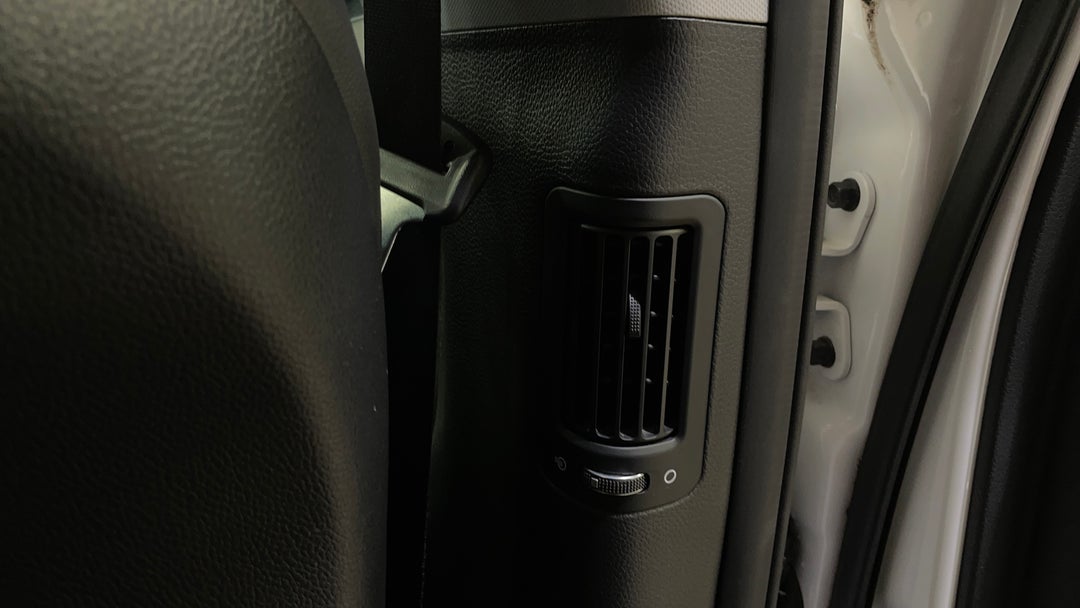 2017 Hyundai Santa Fe Elite Crdi (4x4), Automatic, 121243 km, Rear A/C Vent