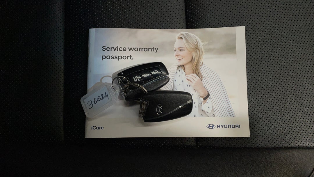 2017 Hyundai Santa Fe Elite Crdi (4x4), Automatic, 121243 km, Key Close-up