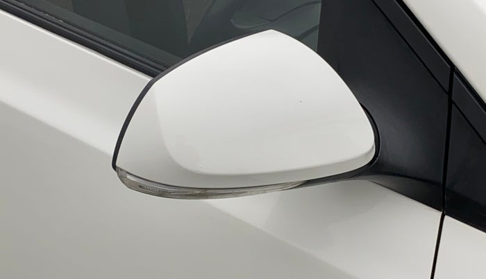 2015 Hyundai Grand i10 SPORTZ 1.2 KAPPA VTVT, Petrol, Manual, 46,777 km, Right rear-view mirror - Slight misalignment