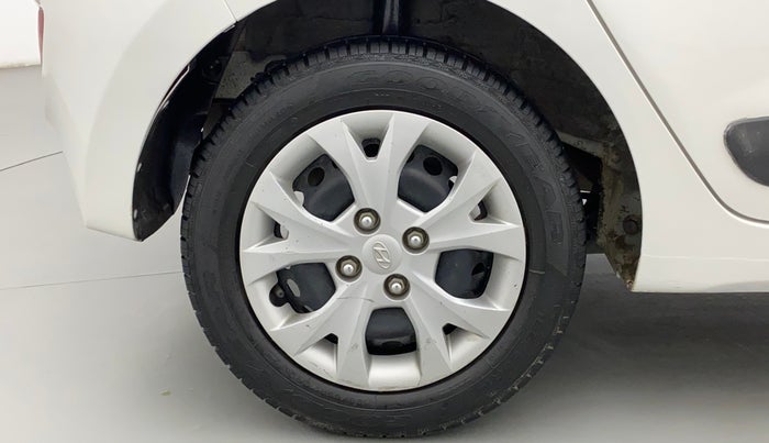 2015 Hyundai Grand i10 SPORTZ 1.2 KAPPA VTVT, Petrol, Manual, 46,777 km, Right Rear Wheel