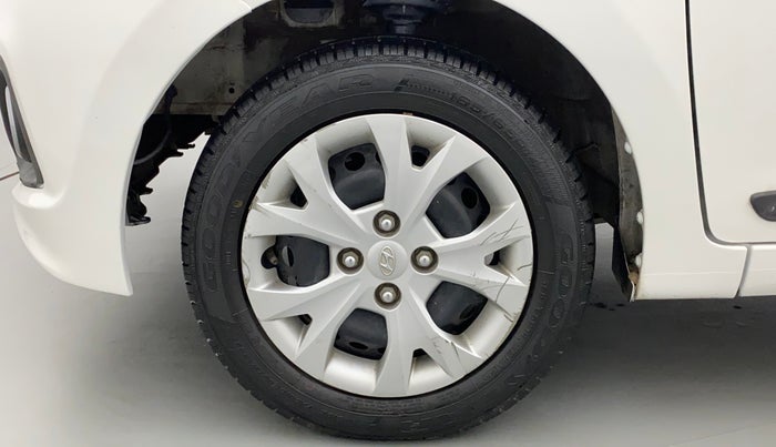2015 Hyundai Grand i10 SPORTZ 1.2 KAPPA VTVT, Petrol, Manual, 46,777 km, Left Front Wheel