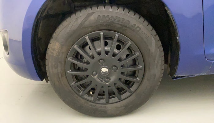 2012 Maruti Swift VXI, Petrol, Manual, 52,106 km, Left Front Wheel