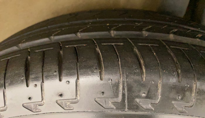 2017 Maruti IGNIS ZETA 1.2 AMT, Petrol, Automatic, 66,129 km, Left Rear Tyre Tread