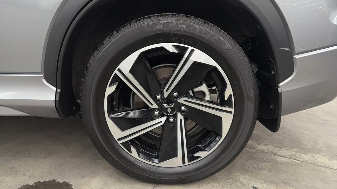 2024 Mitsubishi Eclipse Cross Exceed Phev (AWD), Automatic, 45005 km, Left Rear Wheel