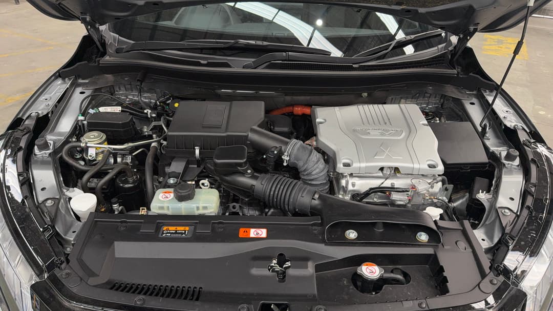 2024 Mitsubishi Eclipse Cross Exceed Phev (AWD), Automatic, 45005 km, Open Bonnet (Engine)