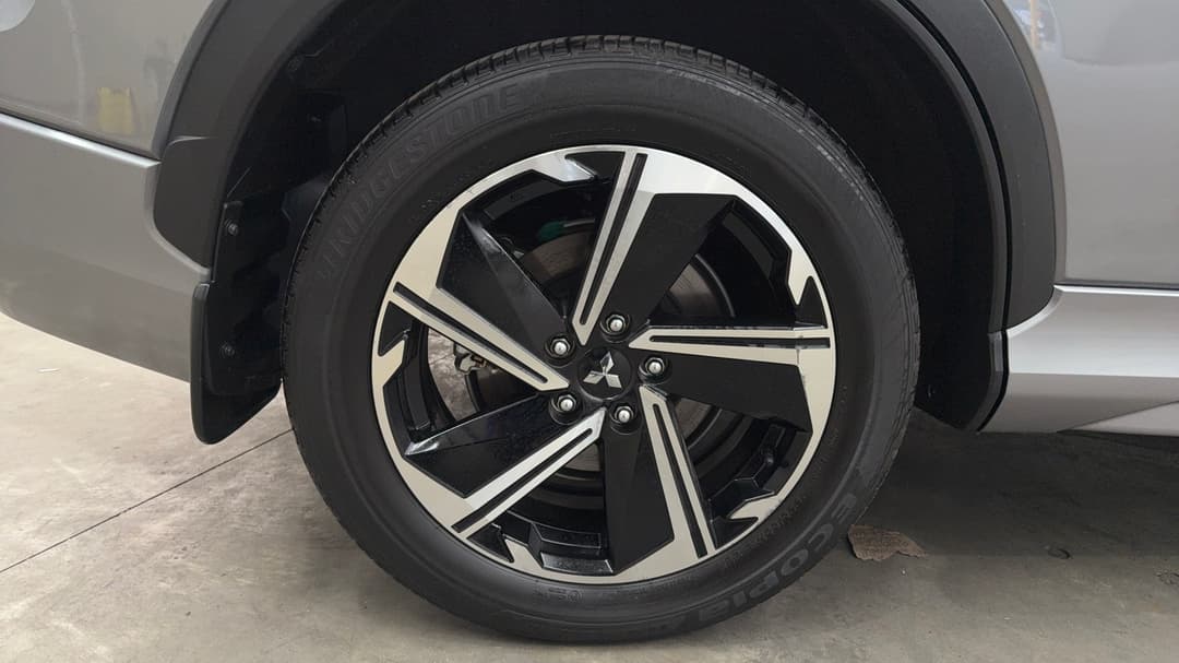 2024 Mitsubishi Eclipse Cross Exceed Phev (AWD), Automatic, 45005 km, Right Rear Wheel