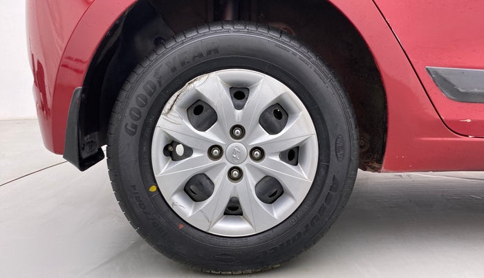 2016 Hyundai Elite i20 Sportz 1.2 VTVT MT, Petrol, Manual, 48,142 km, Right Rear Wheel