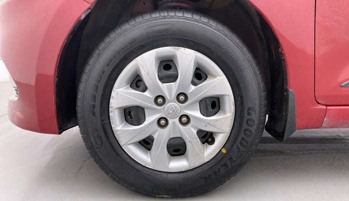 2016 Hyundai Elite i20 Sportz 1.2 VTVT MT, Petrol, Manual, 48,142 km, Left Front Wheel