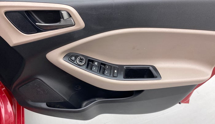 2016 Hyundai Elite i20 Sportz 1.2 VTVT MT, Petrol, Manual, 48,142 km, Driver Side Door Panels Control