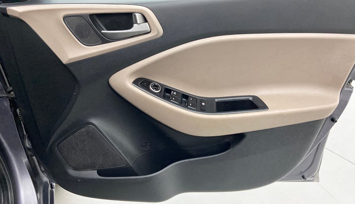 2015 Hyundai Elite i20 SPORTZ (O) 1.4, Diesel, Manual, 58,430 km, Driver Side Door Panels Control