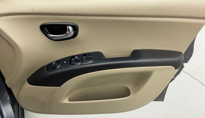 2013 Hyundai i10 SPORTZ 1.2 KAPPA2, Petrol, Manual, 44,980 km, Driver Side Door Panels Controls