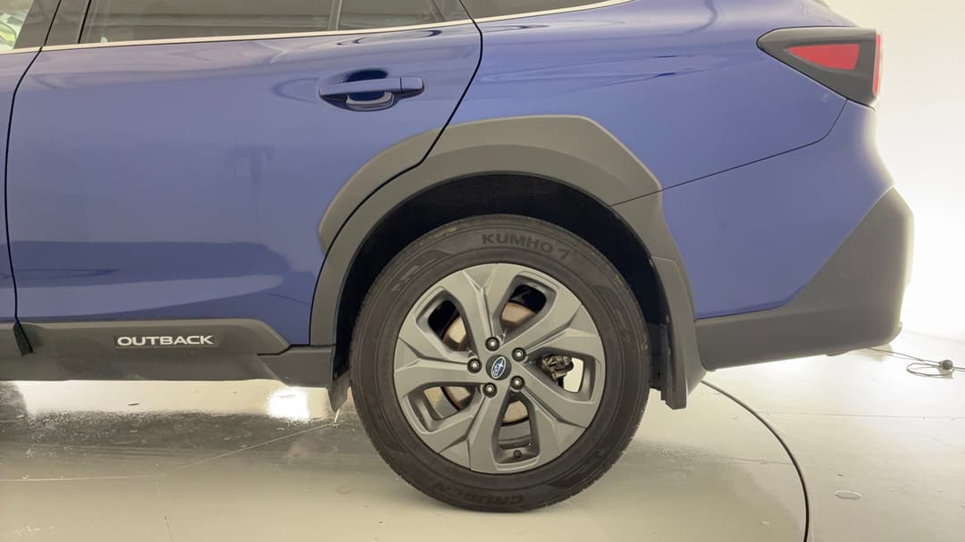 2022 Subaru Outback AWD, Automatic, 88135 km, Left Rear Wheel