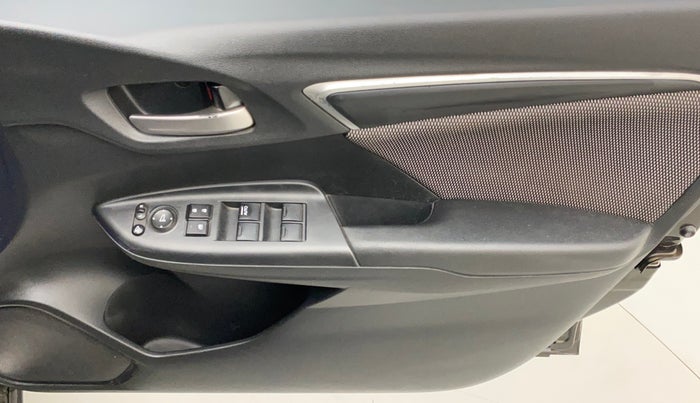 2017 Honda WR-V 1.5L I-DTEC VX MT, Diesel, Manual, 1,46,259 km, Driver Side Door Panels Control